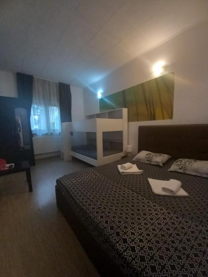 Villa Zorba Bucarest Habitación foto